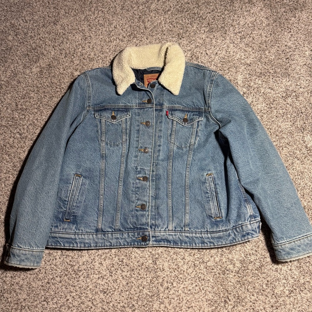 Levi’s Insulated Trucker Jacket Sherpa Trim- 2X (18-20)